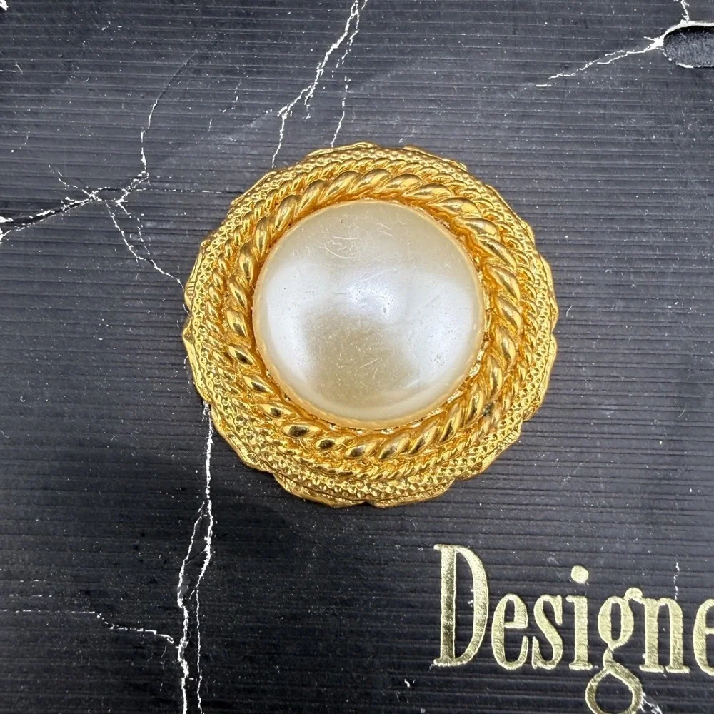 Vintage Shoe Clips Gold‎ Tone